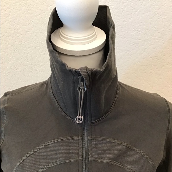 Lululemon stride jacket, size 6 - Picture 2 of 5